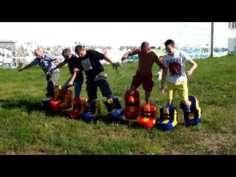 Командные ботинки