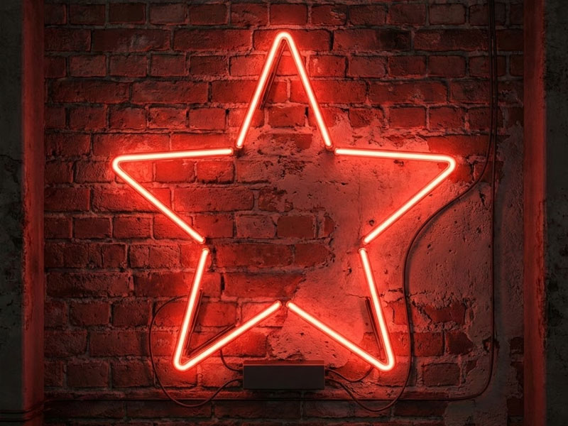 Неоновая вывеска «Красная звезда»