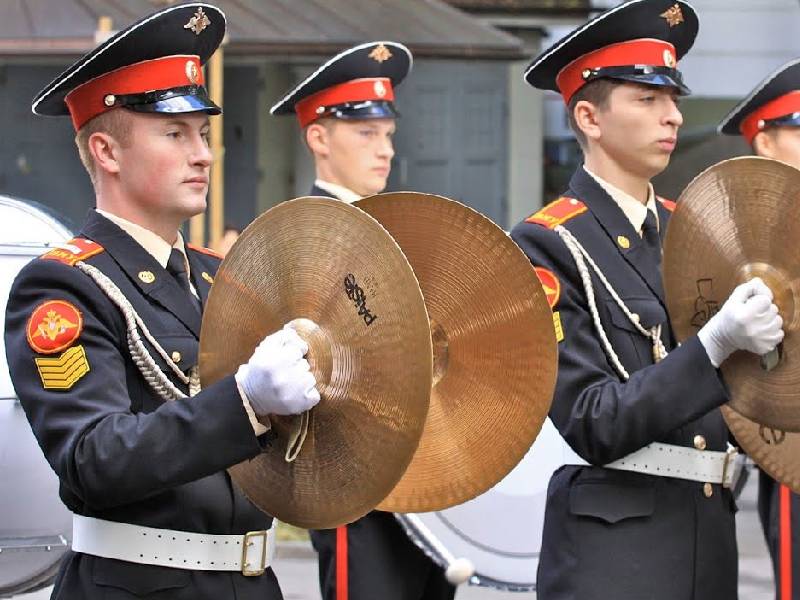 Тарелки оркестровые