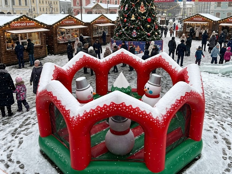 Батут «Снеговики» — вид 2