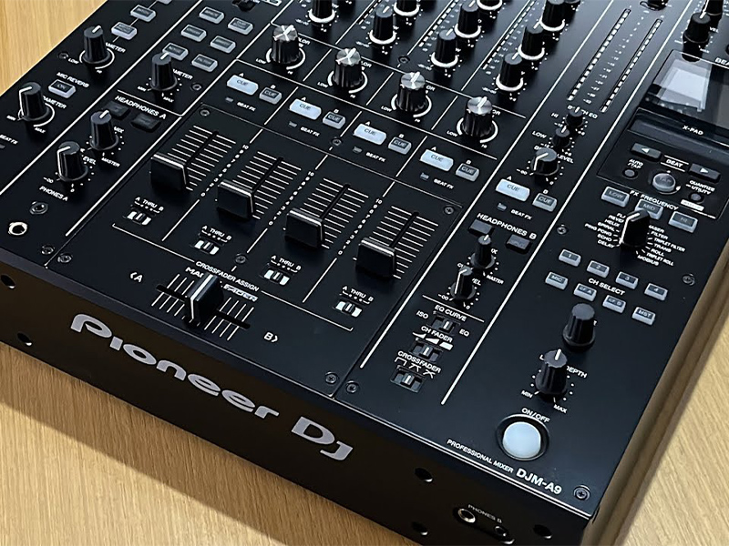 Ди-джейский микшерный пульт DJM-A9