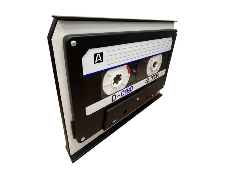 Ди-джейский стол-кассета