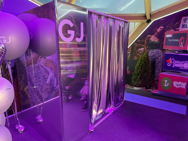 Зеркальная фотобудка