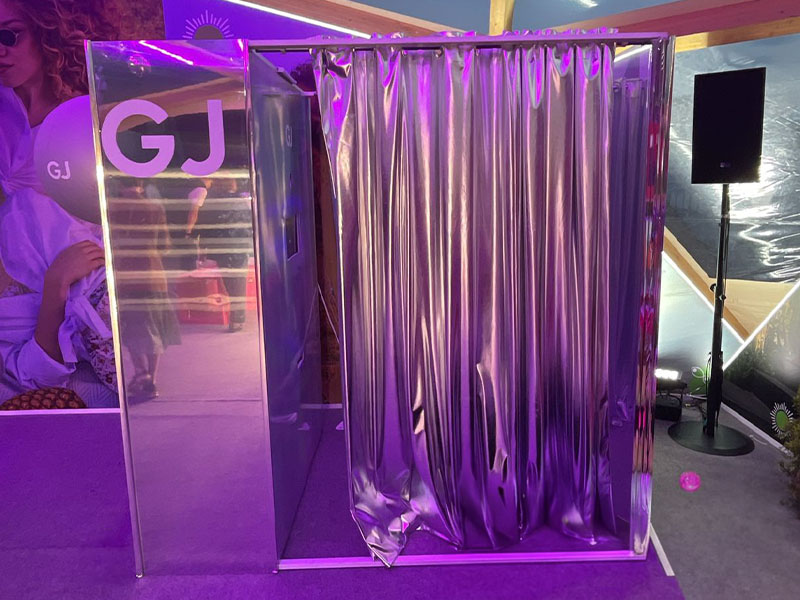 Зеркальная фотобудка