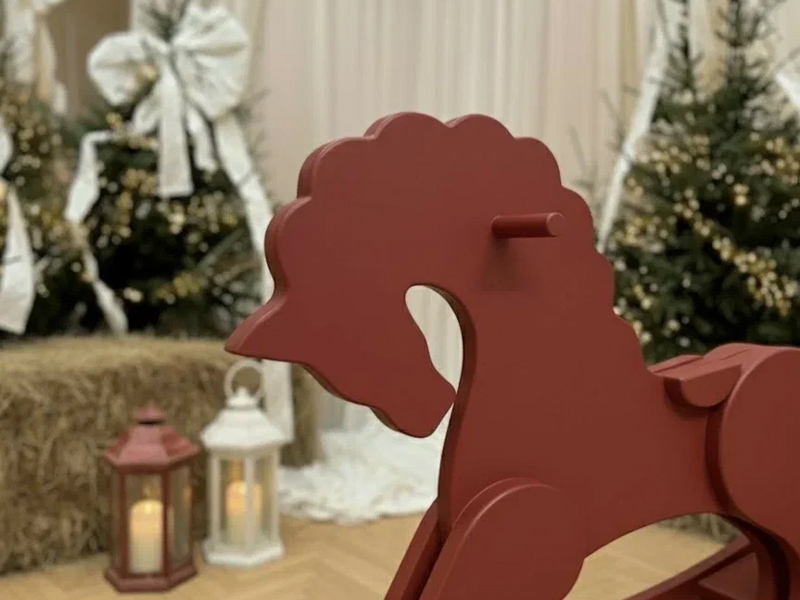 Фотозона новогодняя - Деревянный конь