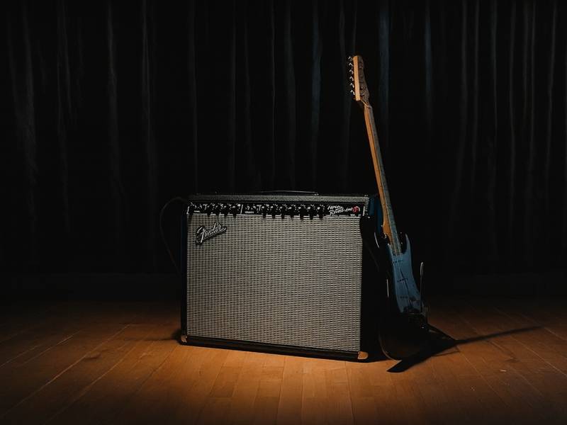 Гитарный комбик Fender twin reverb