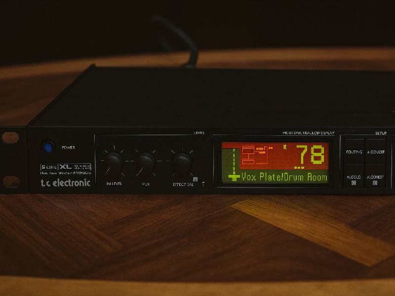 Голосовая обработка T.C.Electronic M-One