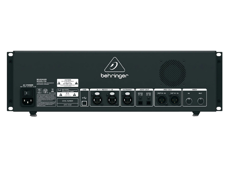 Сценический коммутационный блок Behringer S-32