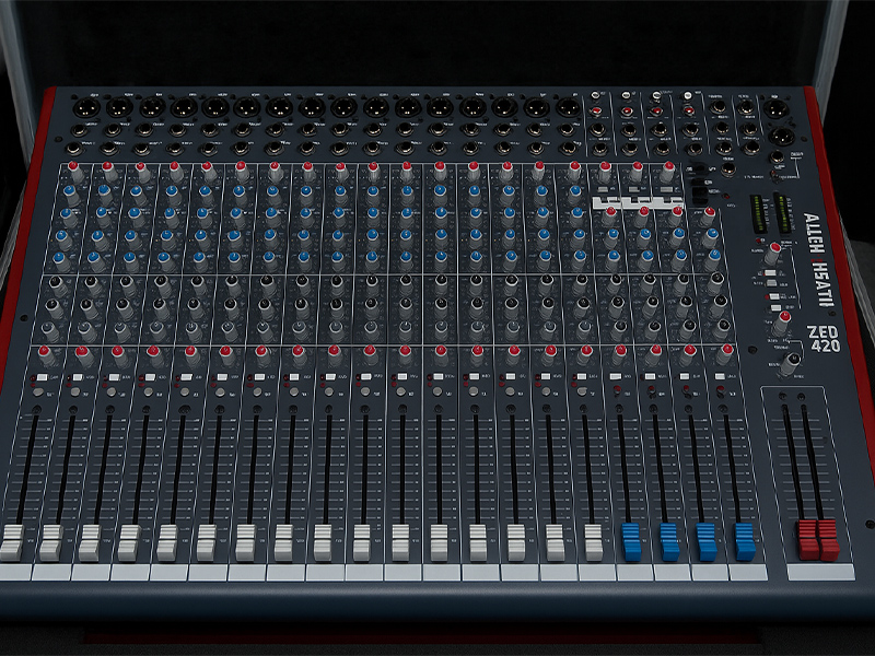 Микшерный пульт Allen-Heath ZED-24