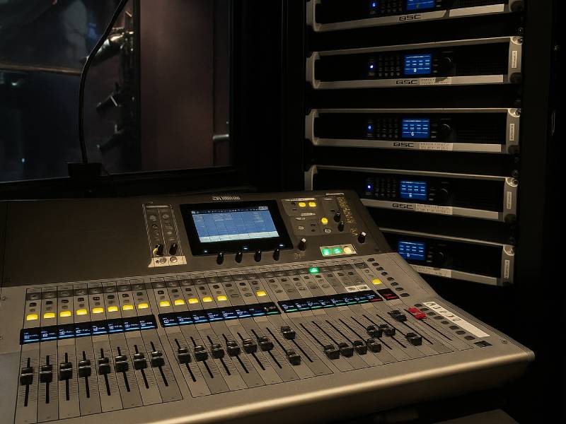 Микшер Yamaha-tf-3