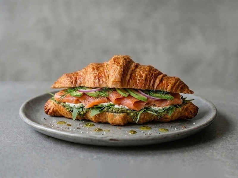 Набор круассанов с сёмгой