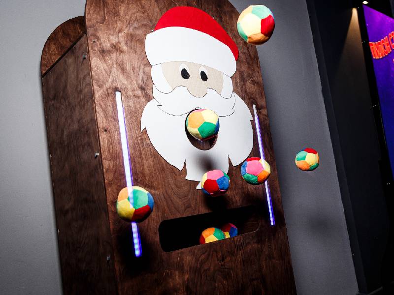 Накорми дедушку