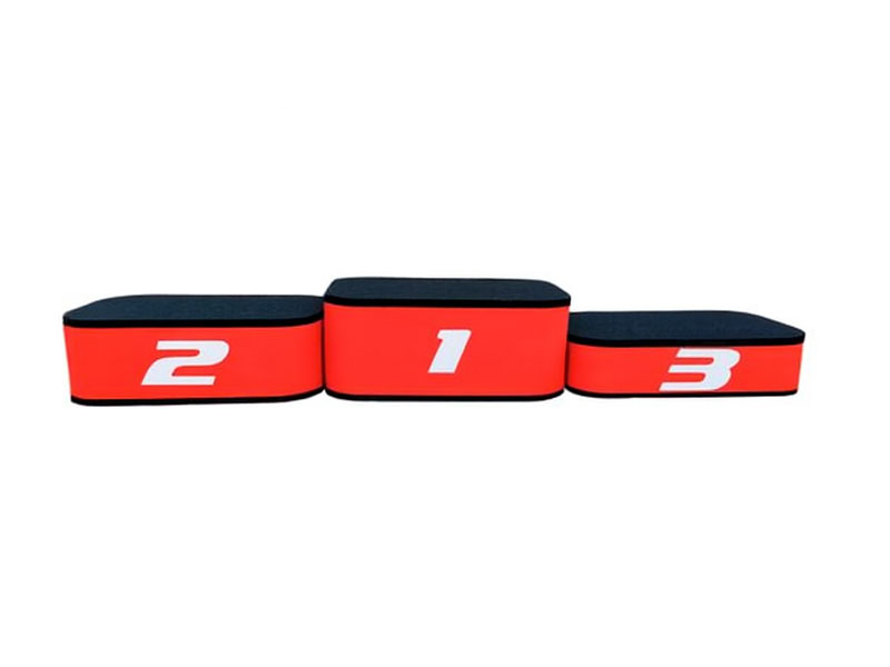 Пьедестал мобильный из трех подиумов