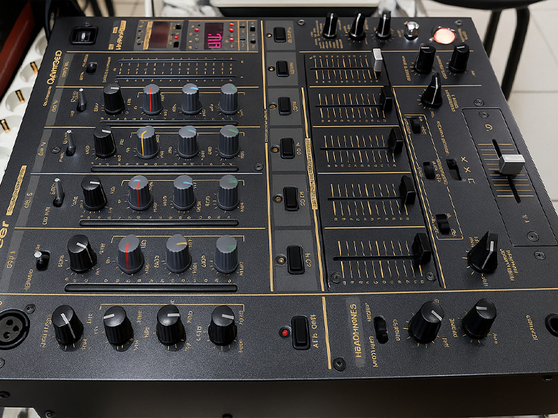 PIONEER DJM-600, ди-джейский пульт