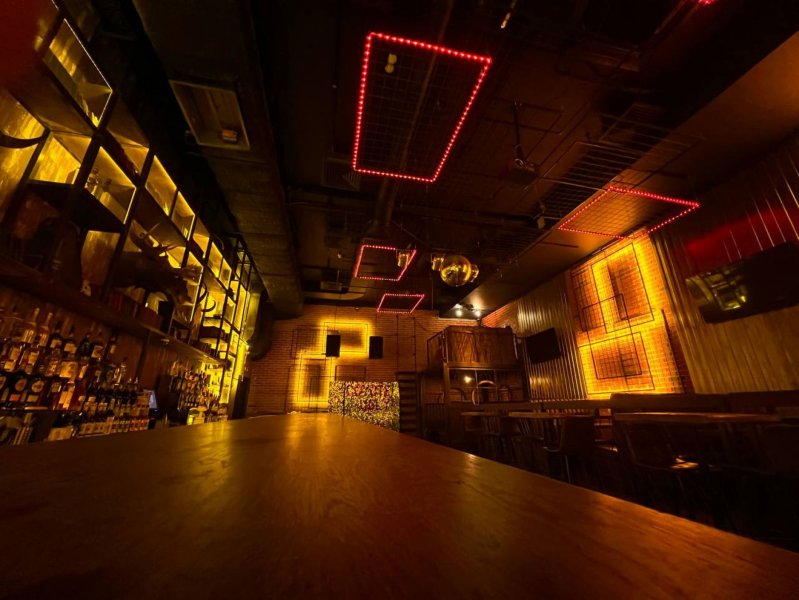 Ночной клуб и бар Crazy Loft в самом центре Москвы (м. Театральная) — фото 4