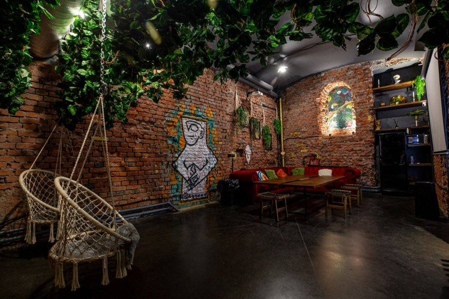 Boho Loft - дизайнерский стильный лофт с картинами и зеленой зоной на Бауманской — фото 2