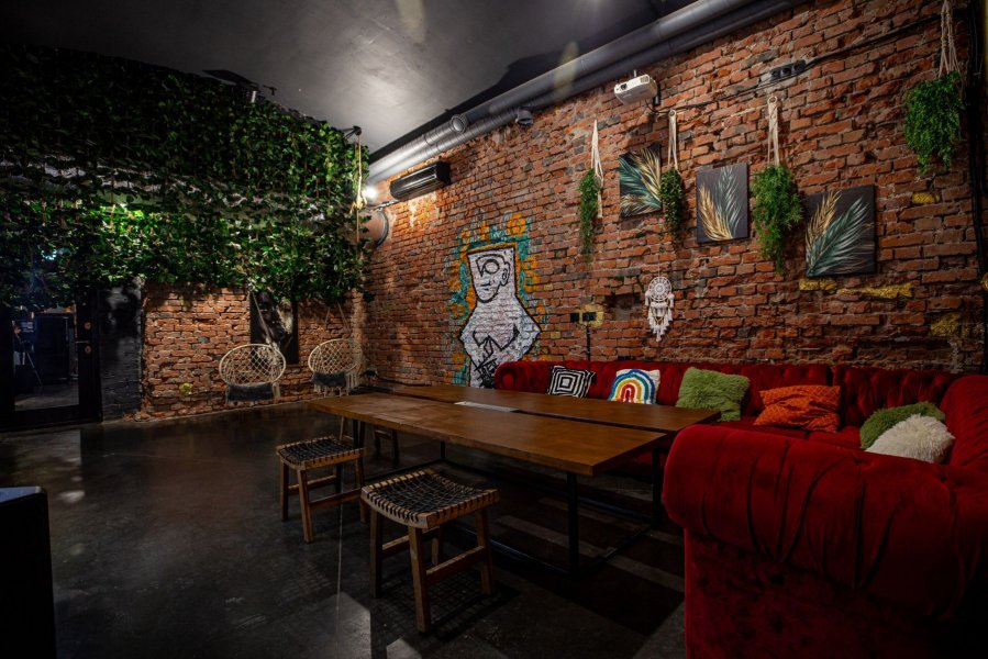 Boho Loft - дизайнерский стильный лофт с картинами и зеленой зоной на Бауманской — фото 5