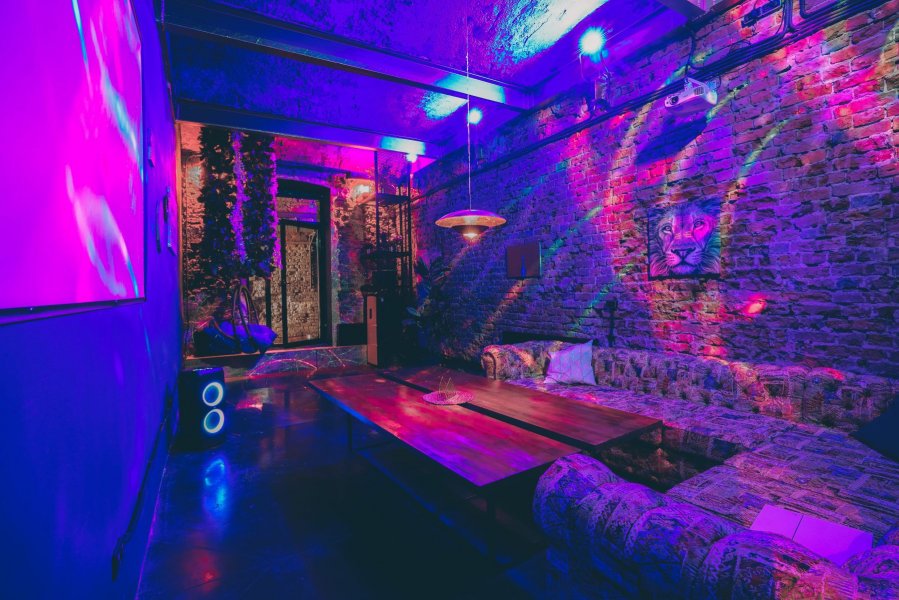 Budda loft с уютной верандой и грилем — фото 3