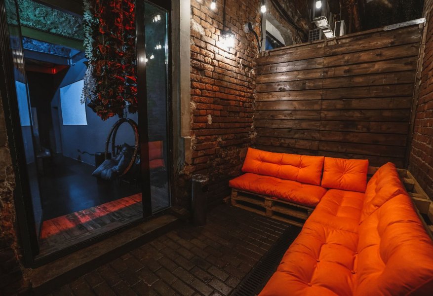 Budda Loft - небольшой классический лофт с верандой на Бауманской — фото 6