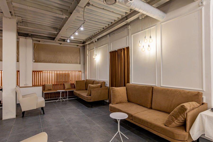 Get Loft - Белый зал в светлых тонах с барной стойкой на Бауманской — фото 5