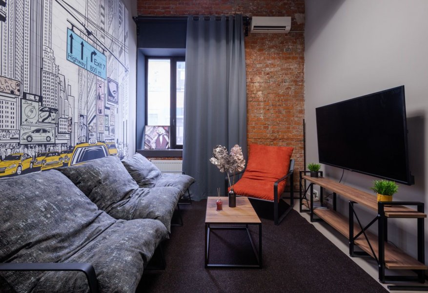 River.Loft - зал в светлых тонах с видом на набережную Москвы-реки на Тульской — фото 3