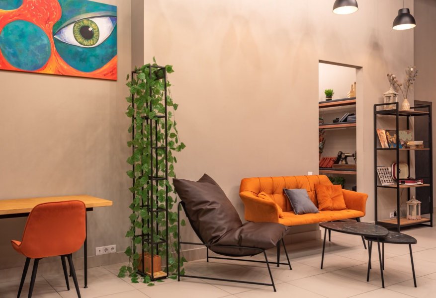 River.Loft - зал в светлых тонах с видом на набережную Москвы-реки на Тульской — фото 8