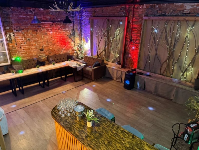 Лофт Rockwood из кирпича и дерева с грилем и верандой — фото 7