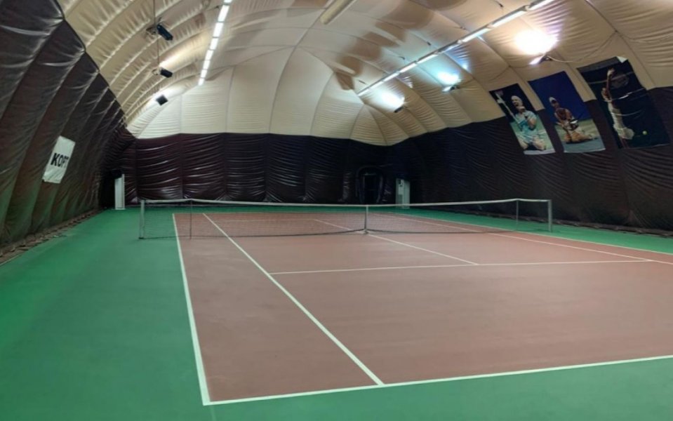 Крытые теннисные корты COOLTENNIS на Бауманской — фото 1
