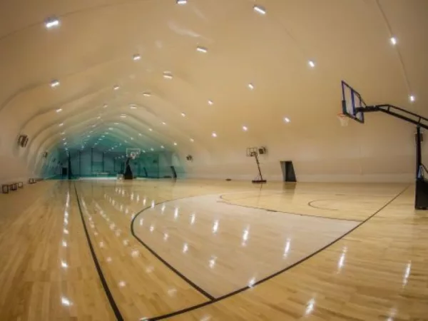 Площадки для баскетбола и волейбола в СДК SportVille — фото 1