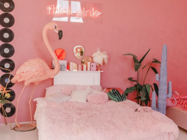 Pink Photo Studio, Зал LOFT- уютная розовая студия в стиле Barbie — фото 2