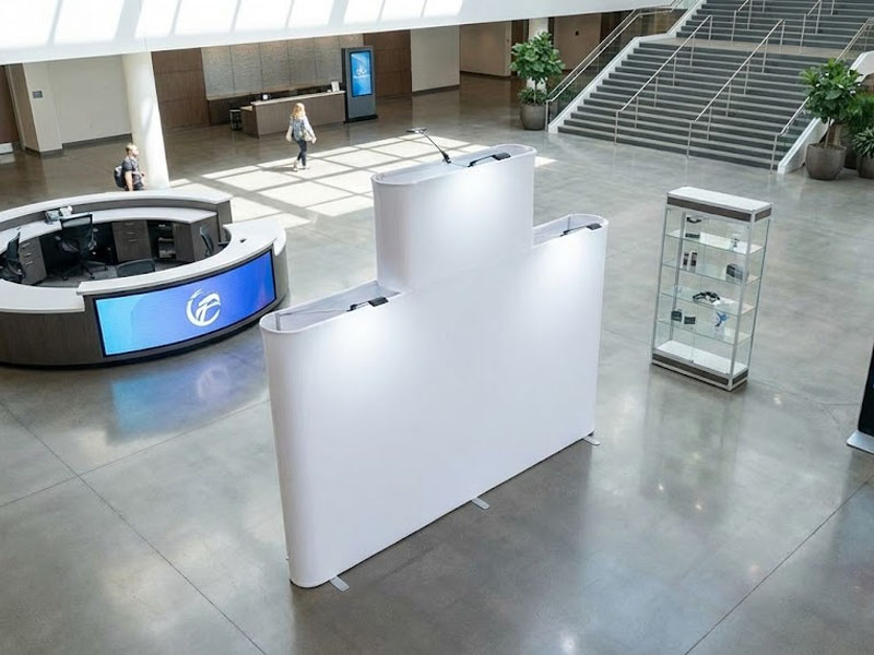 Поп Ап стенд с Башней прямая конструкция