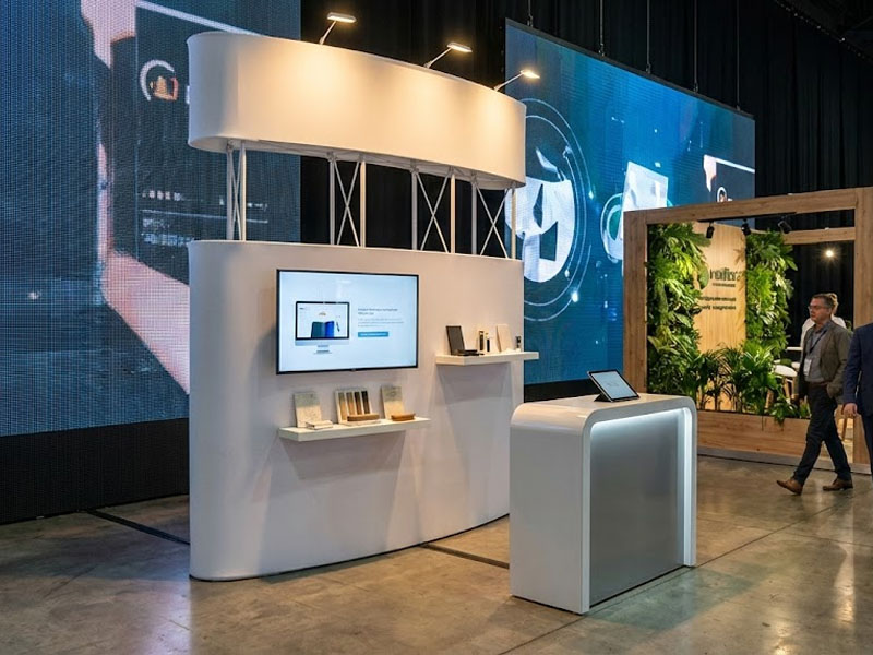 Поп Ап стенд с Фризом прямая конструкция