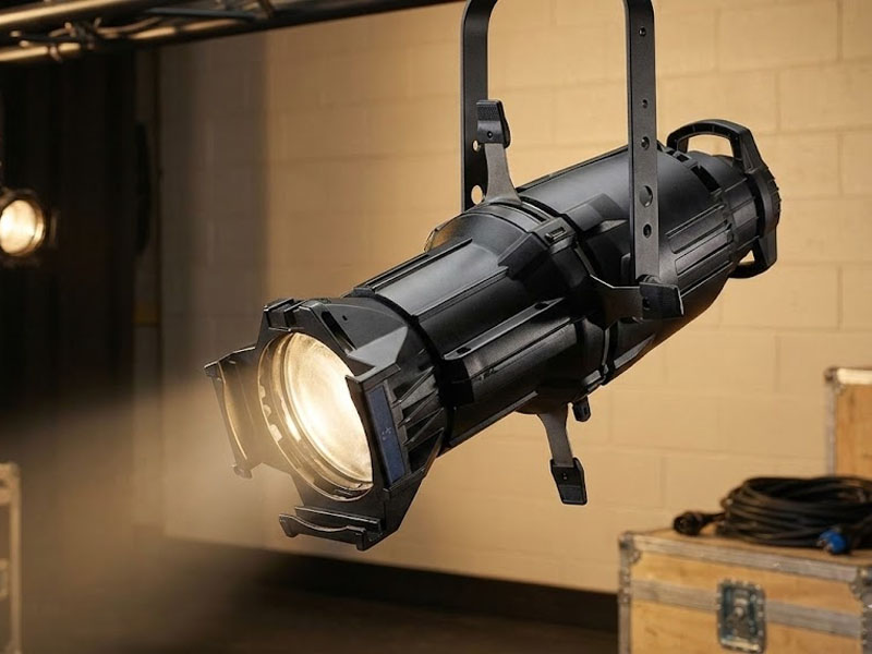 Профильный прожектор ETC-S4-36 Profile