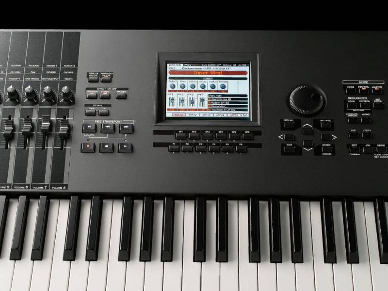 Рабочая станция Yamaha MOTIF XF8