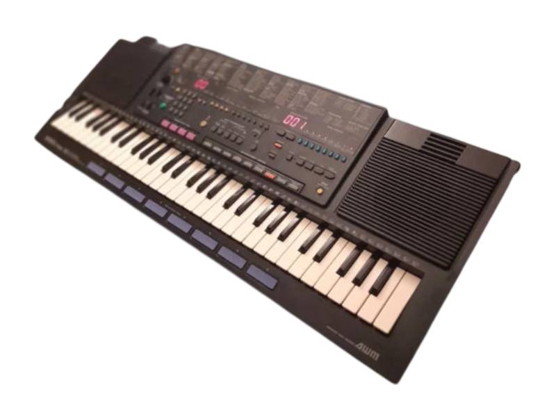 Самоиграйка Yamaha PSS-51 с эффектами