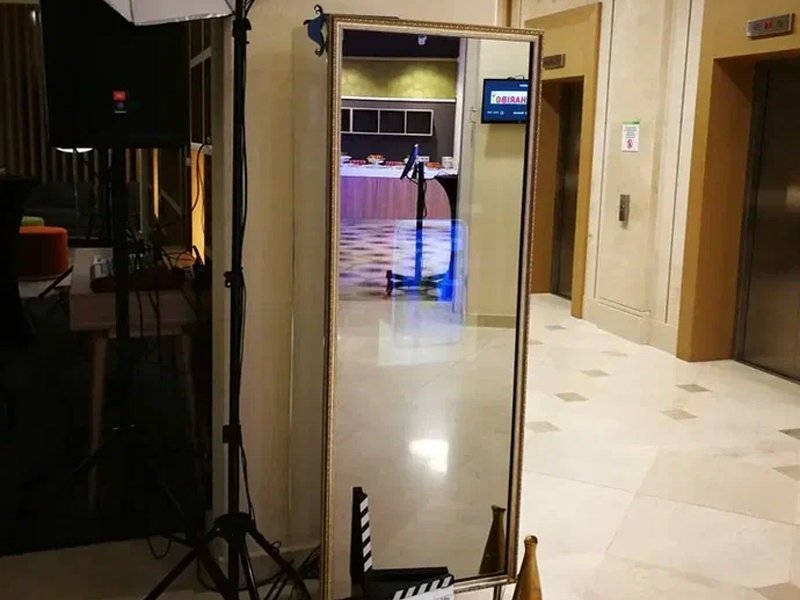 Селфи зеркало Винный шкаф