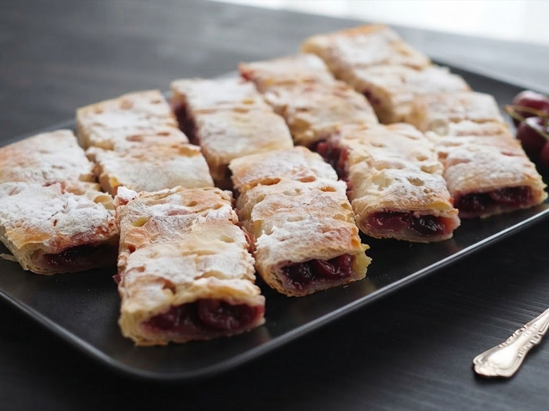 Штрудель с вишней — вид 3