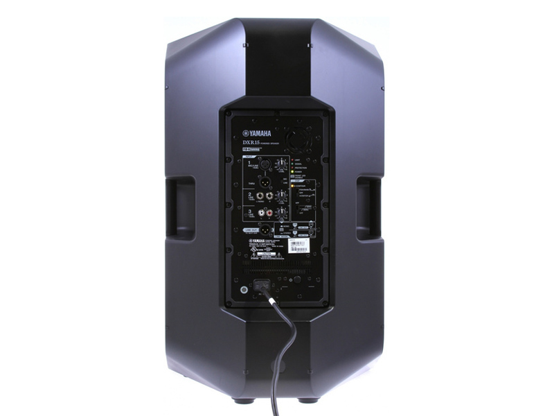 Активная акустическая система Yamaha DXR15