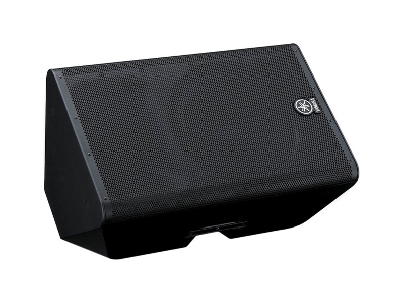 Активная акустическая система Yamaha DXR15