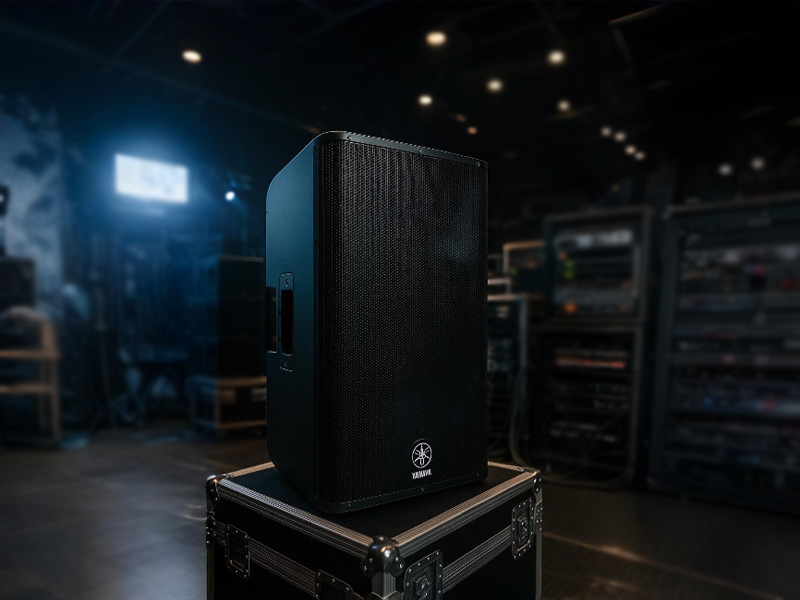 Активная акустическая система Yamaha DXR15