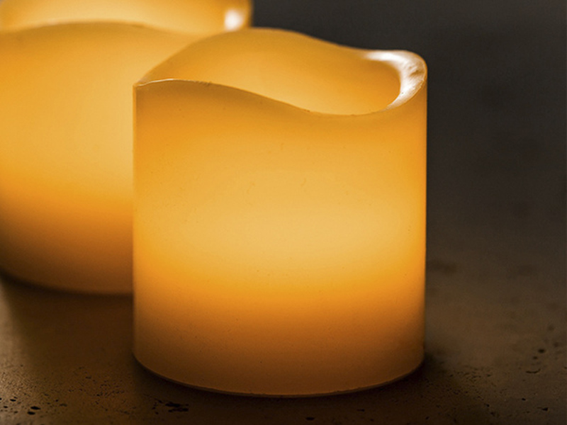 Свеча светодиодная 7,5 см х 7,5 см