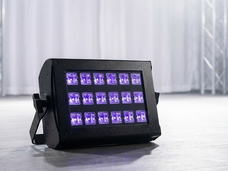 Светодиодный ультрафиолет American DJ UV FLOOD 36