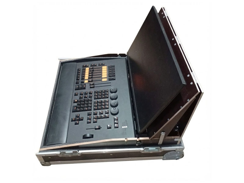 Световой ДМХ-контроллер MA Command Wing