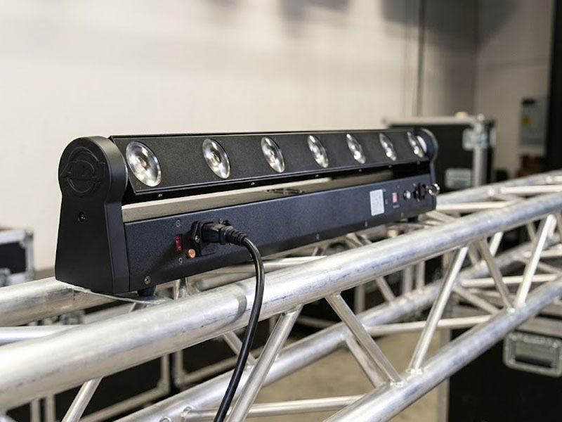 Световой прибор с бим-лучами American DJ Sweeper Beam LED