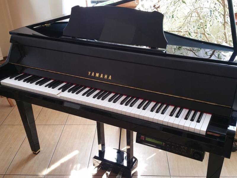 Цифровой рояль YAMAHA GT-2