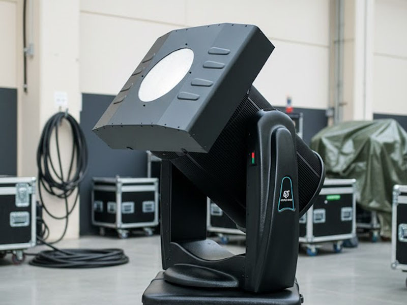 Зенитный прожектор Dialighting XQ-7000