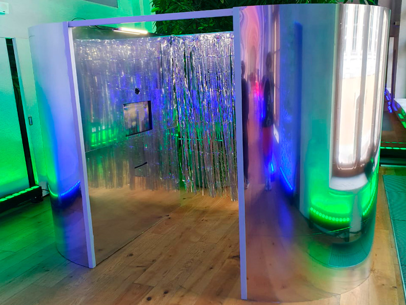 Зеркальная фотобудка