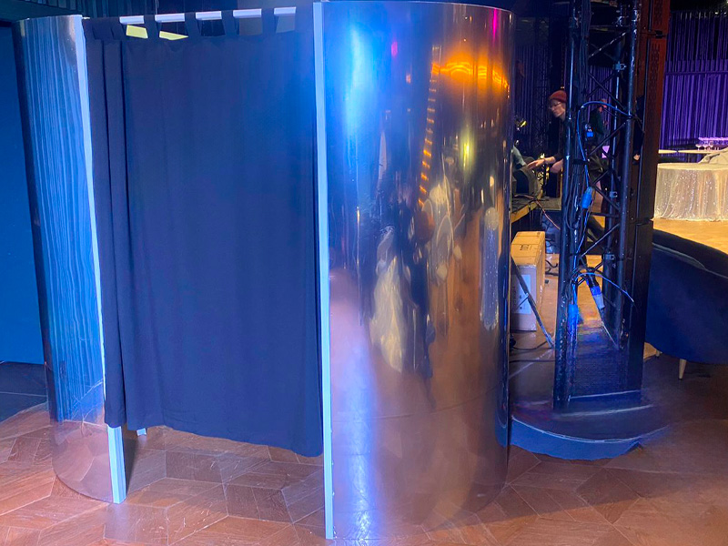 Зеркальная фотобудка