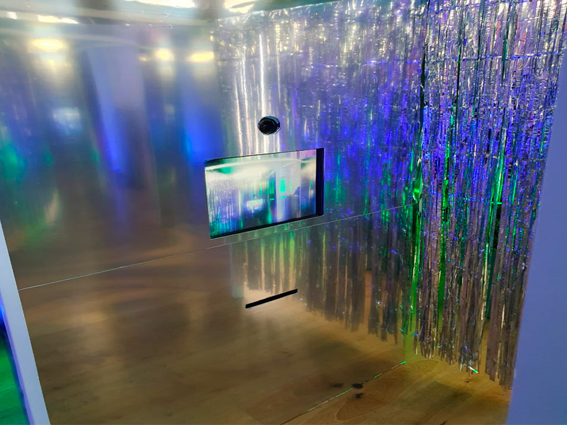 Зеркальная фотобудка