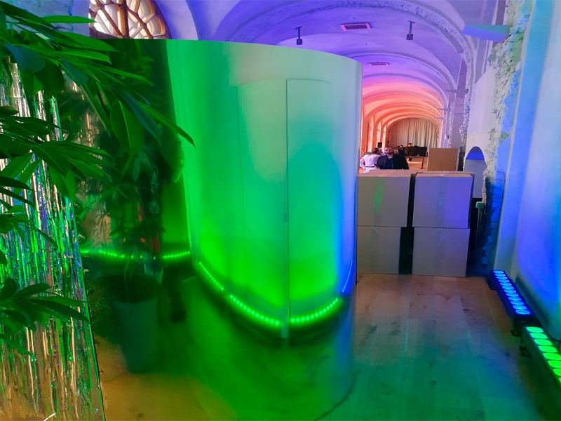 Зеркальная фотобудка